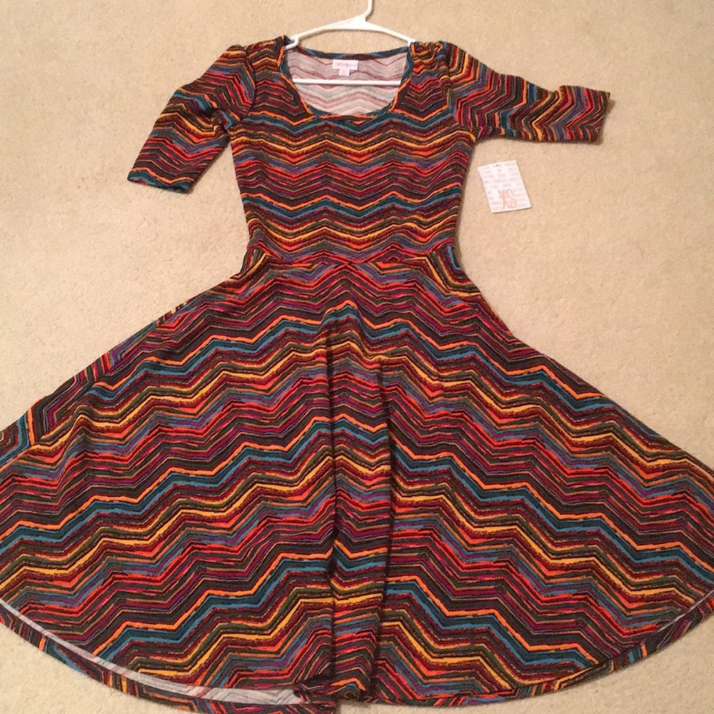 NWT Lularoe Nicole Dress